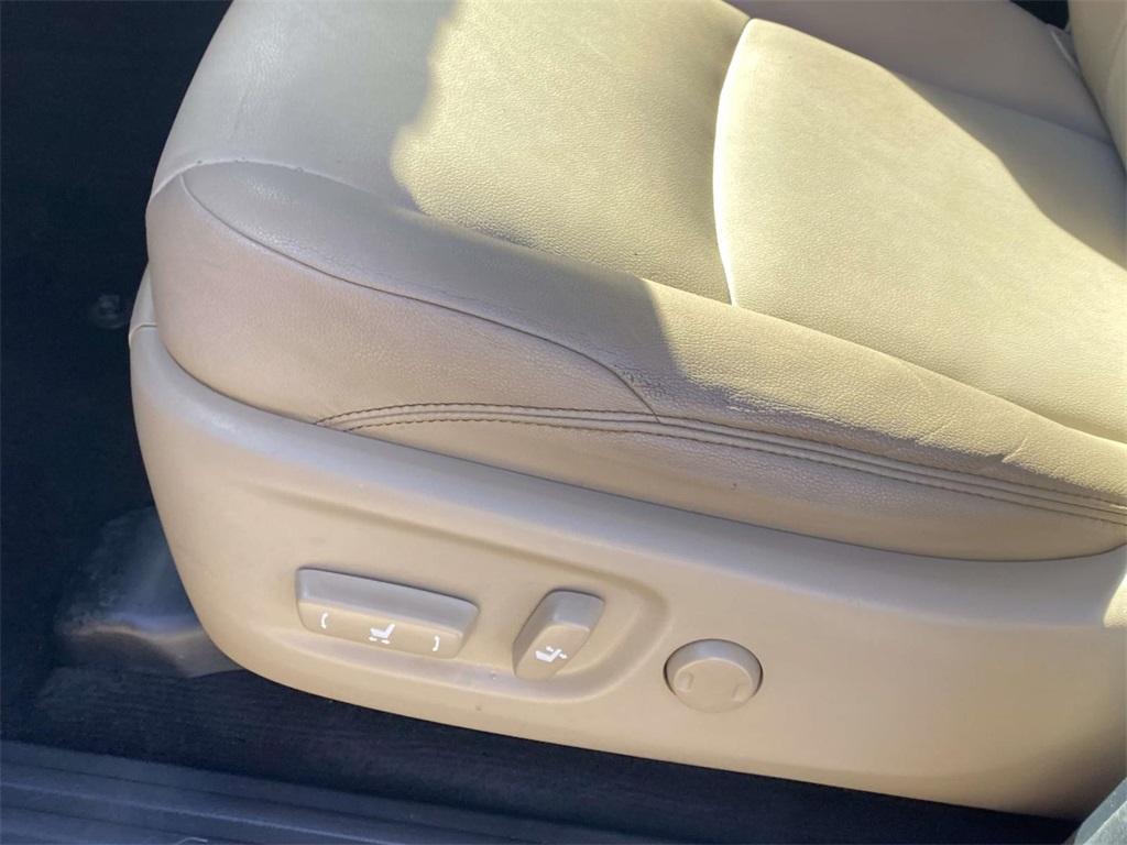 used 2014 Toyota 4Runner car, priced at $18,795