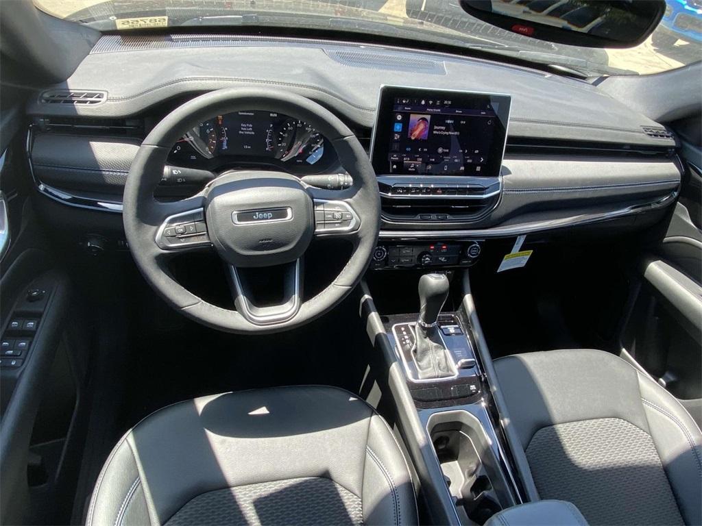 new 2025 Jeep Compass car, priced at $29,255