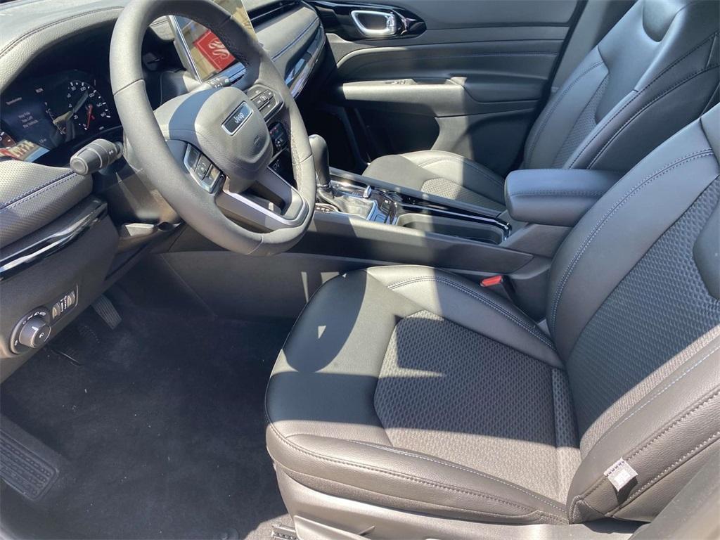 new 2025 Jeep Compass car, priced at $29,255