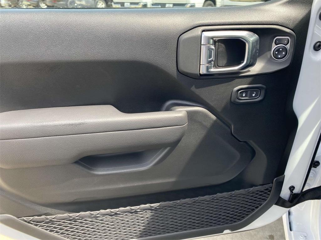 new 2025 Jeep Wrangler car, priced at $44,995