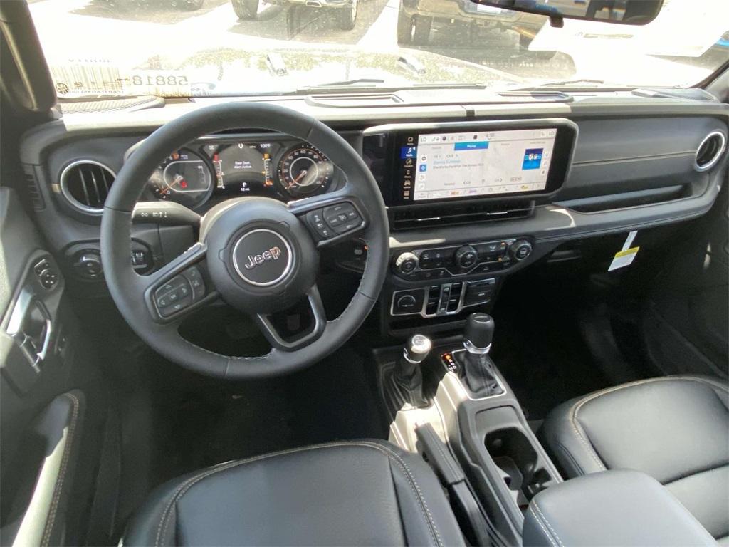 new 2025 Jeep Gladiator car, priced at $45,882