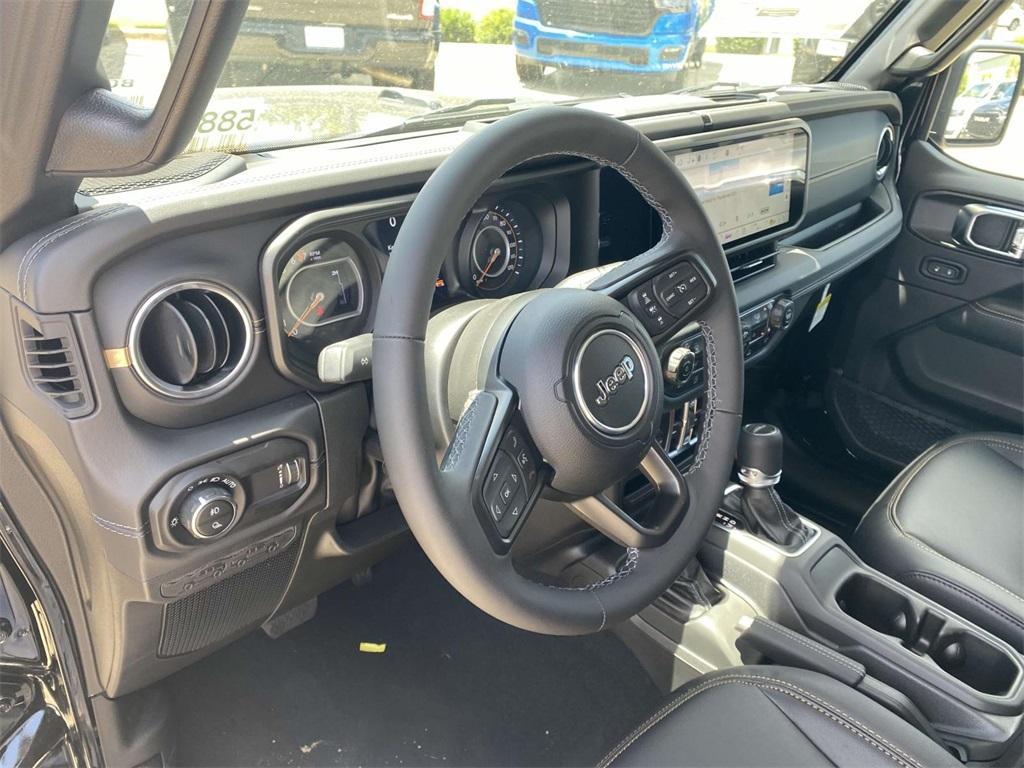 new 2025 Jeep Gladiator car, priced at $45,882
