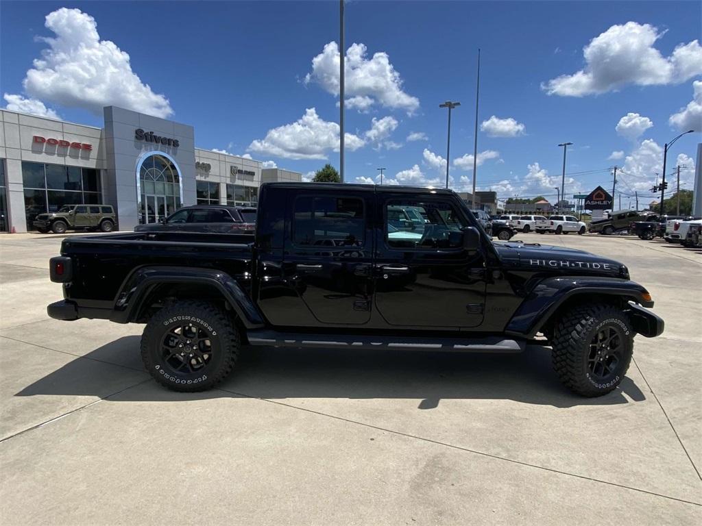 new 2025 Jeep Gladiator car, priced at $45,882