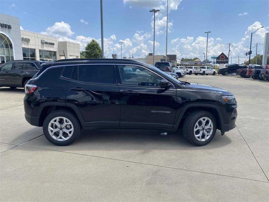 new 2025 Jeep Compass car, priced at $25,495