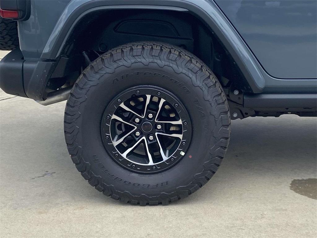 new 2025 Jeep Wrangler car, priced at $65,555