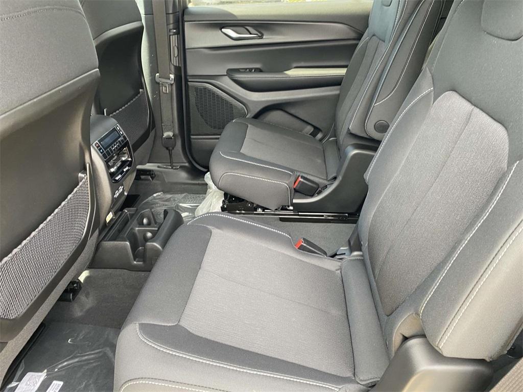 new 2025 Jeep Grand Cherokee L car, priced at $34,995