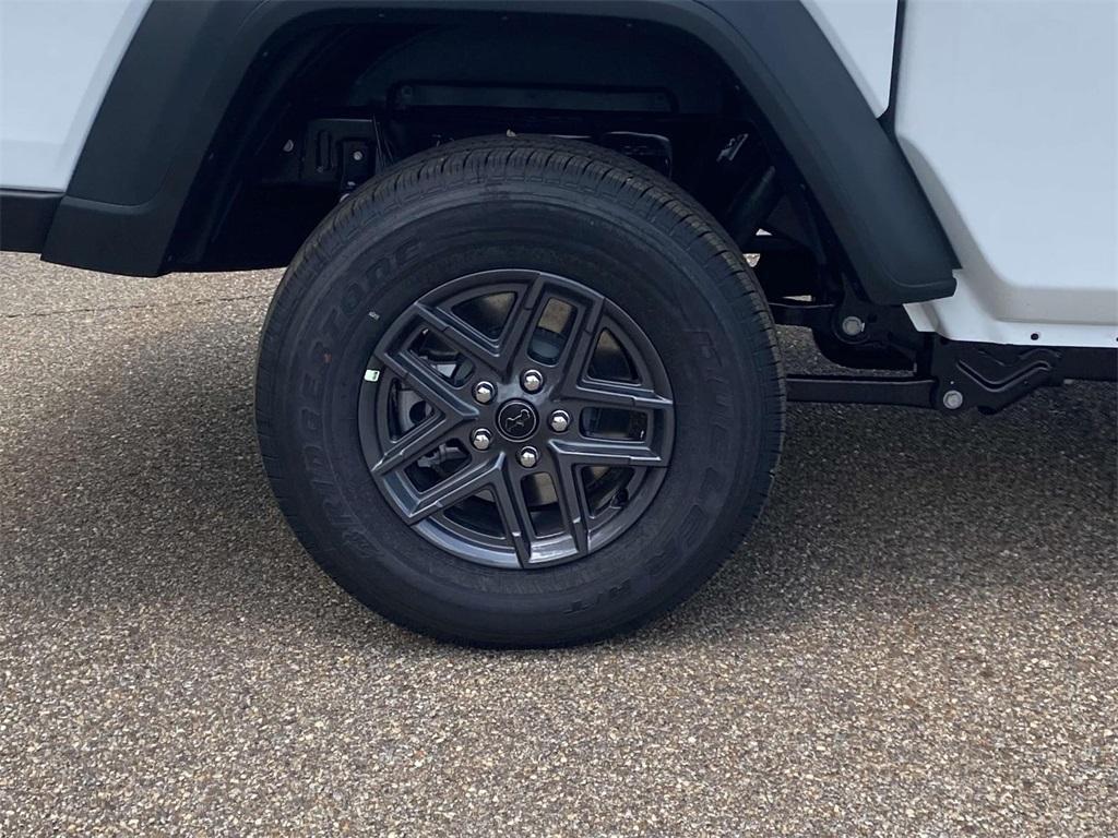 new 2025 Jeep Gladiator car, priced at $43,995