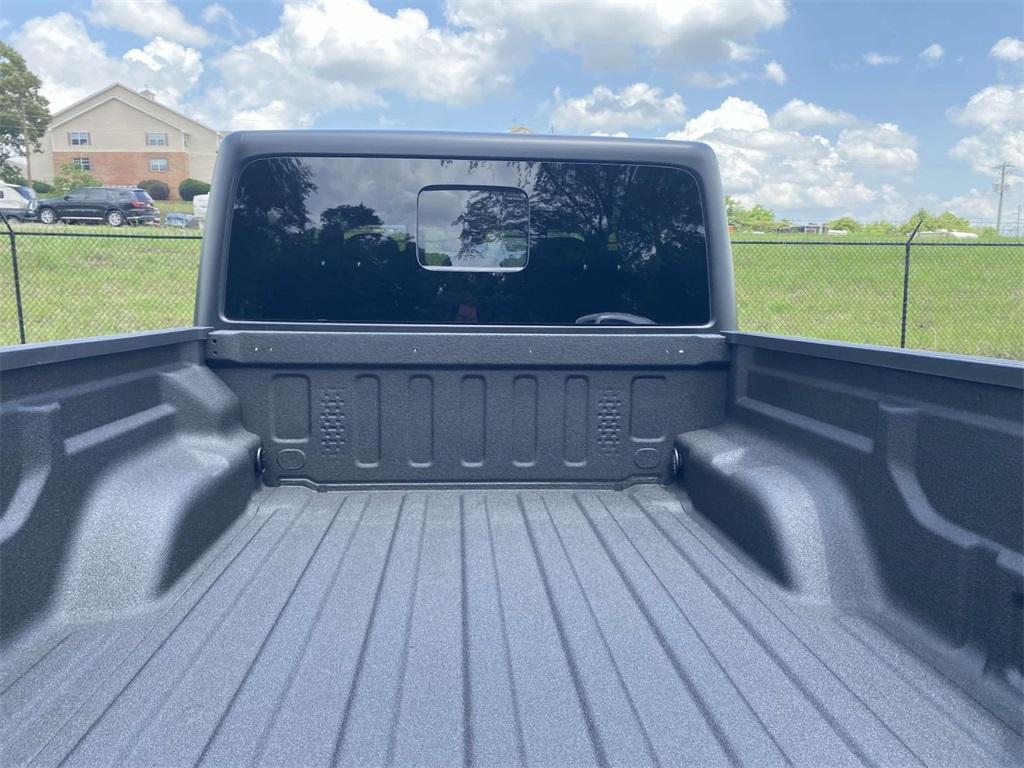 new 2025 Jeep Gladiator car, priced at $43,995