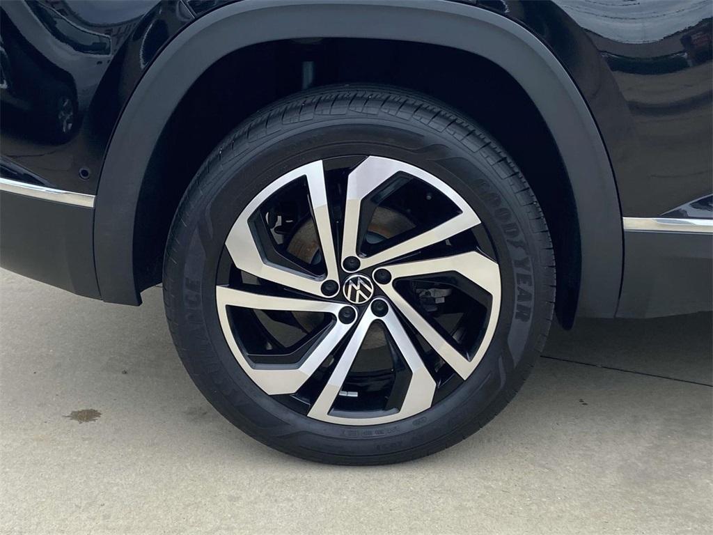 used 2021 Volkswagen Atlas Cross Sport car, priced at $26,995