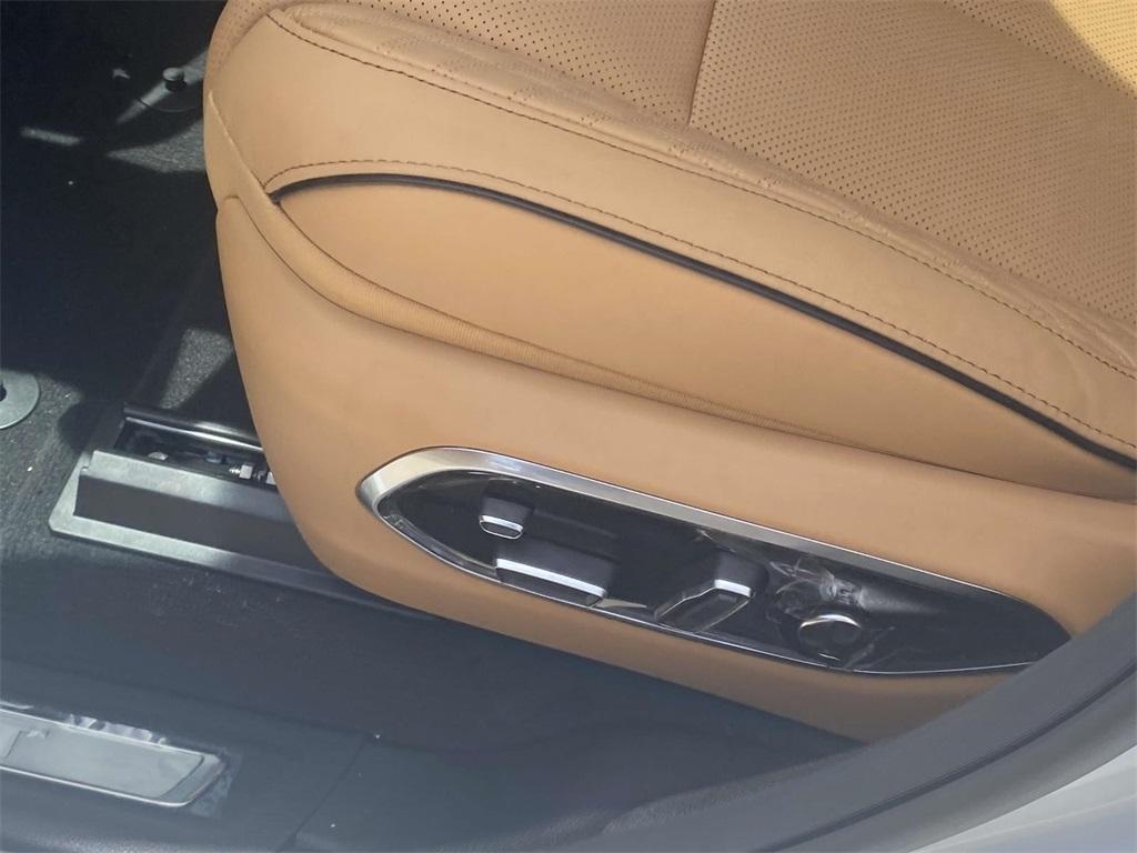 new 2025 Jeep Grand Cherokee car, priced at $65,995