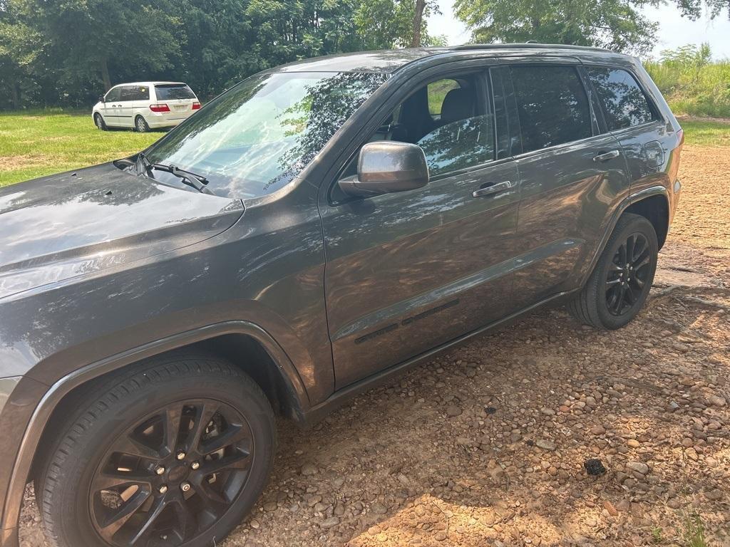 used 2021 Jeep Grand Cherokee car, priced at $23,495