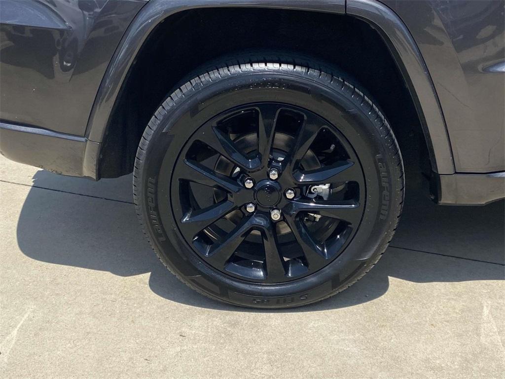 used 2021 Jeep Grand Cherokee car, priced at $23,495
