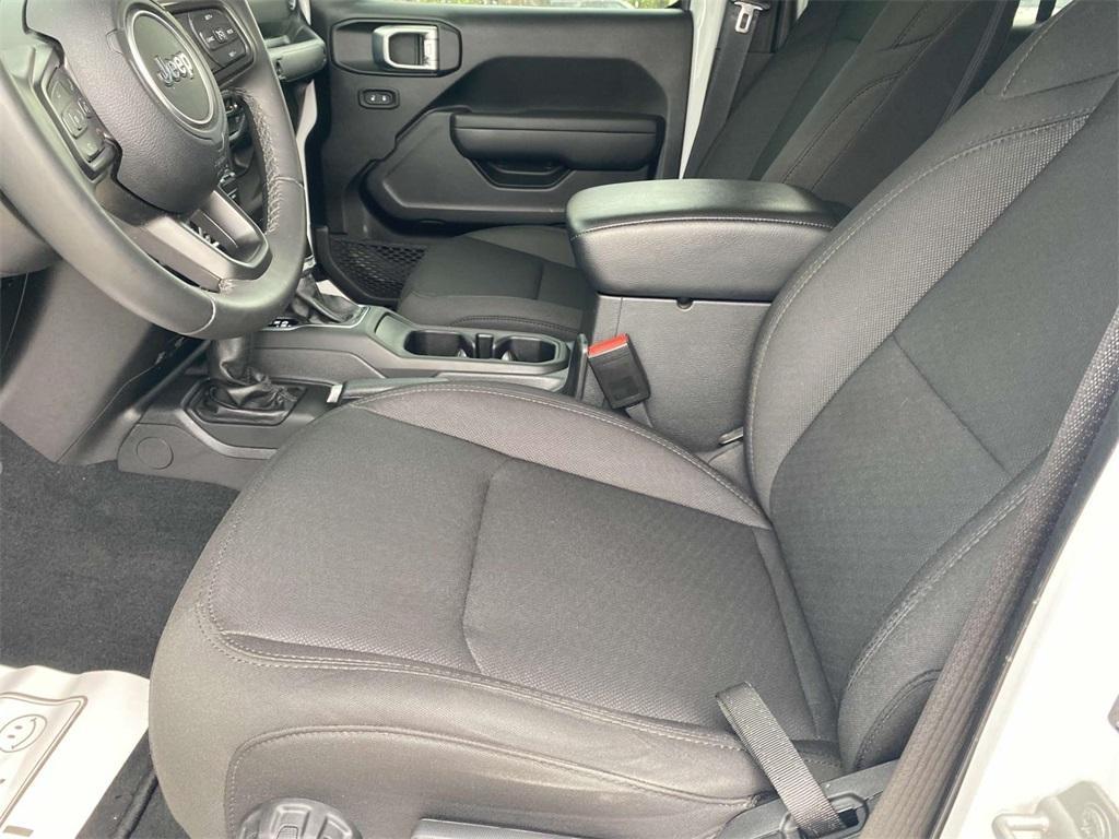 used 2022 Jeep Gladiator car, priced at $32,295