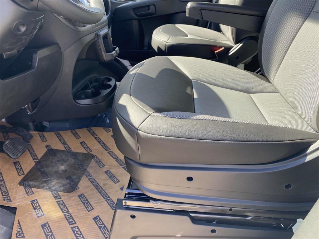 new 2025 Ram ProMaster 1500 car, priced at $45,995