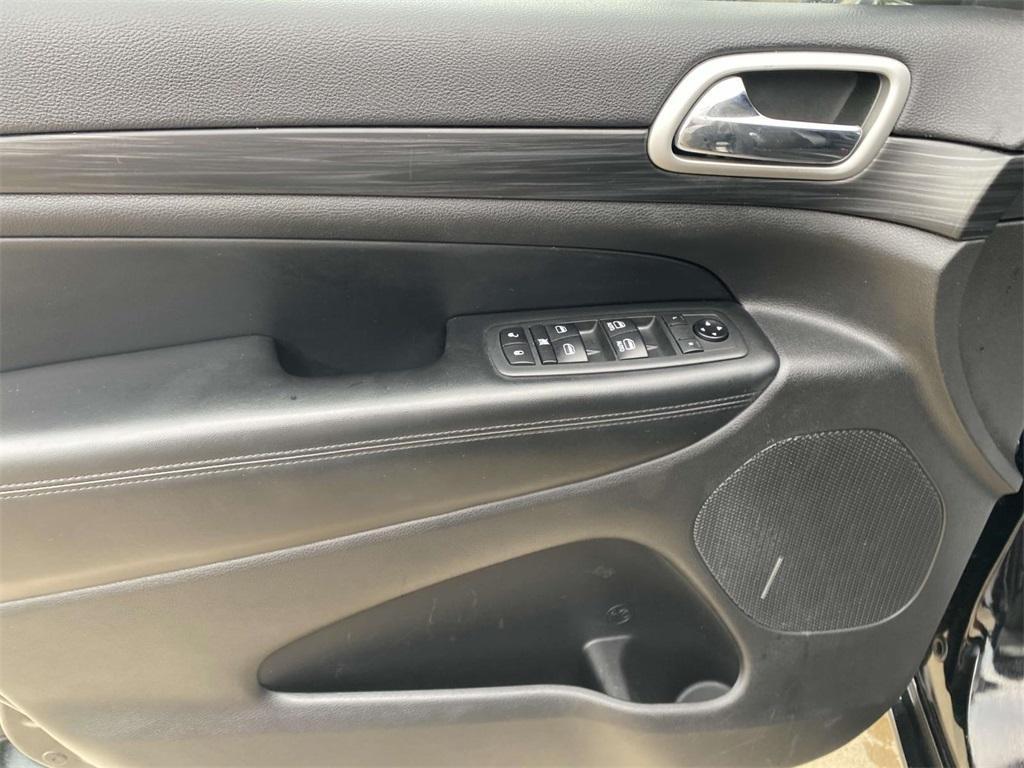 used 2020 Jeep Grand Cherokee car, priced at $22,295