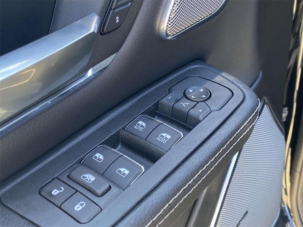 new 2025 Ram 1500 car, priced at $62,242
