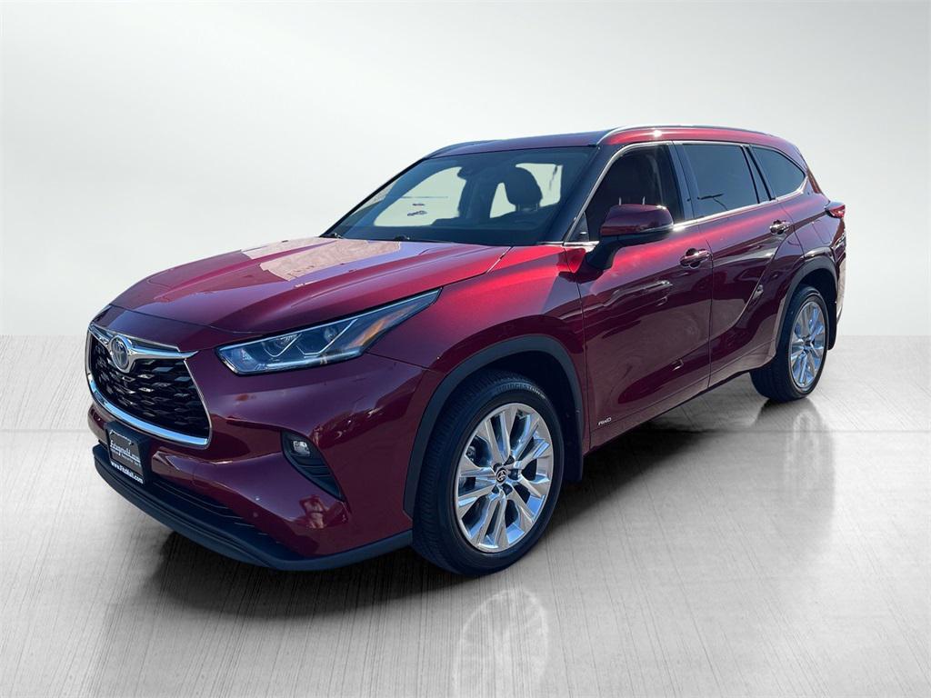 used 2022 Toyota Highlander Hybrid car, priced at $42,000