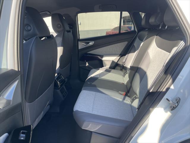 new 2025 Volkswagen ID.4 car, priced at $48,410