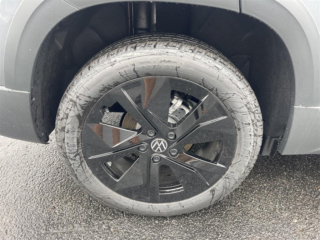 new 2025 Volkswagen Taos car, priced at $29,131