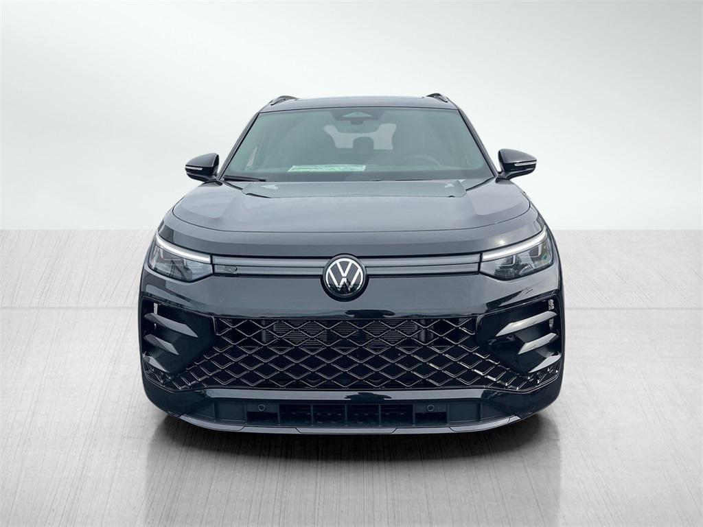 new 2025 Volkswagen Tiguan car, priced at $36,187