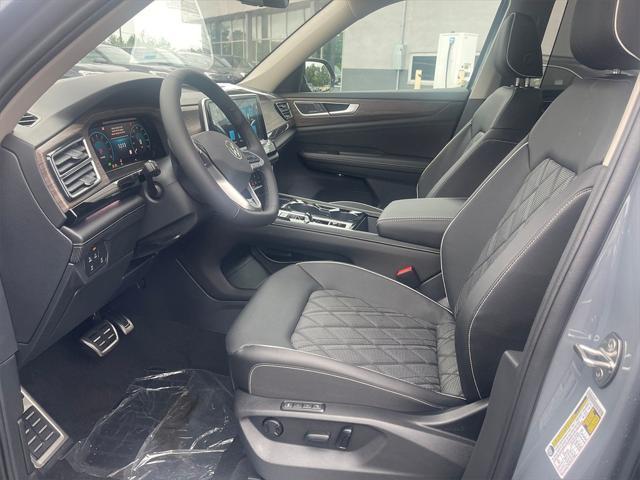 new 2025 Volkswagen Atlas car, priced at $53,348