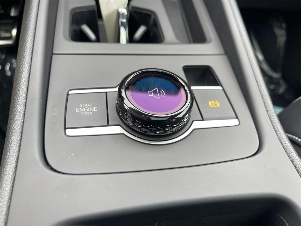 new 2025 Volkswagen Tiguan car, priced at $37,973