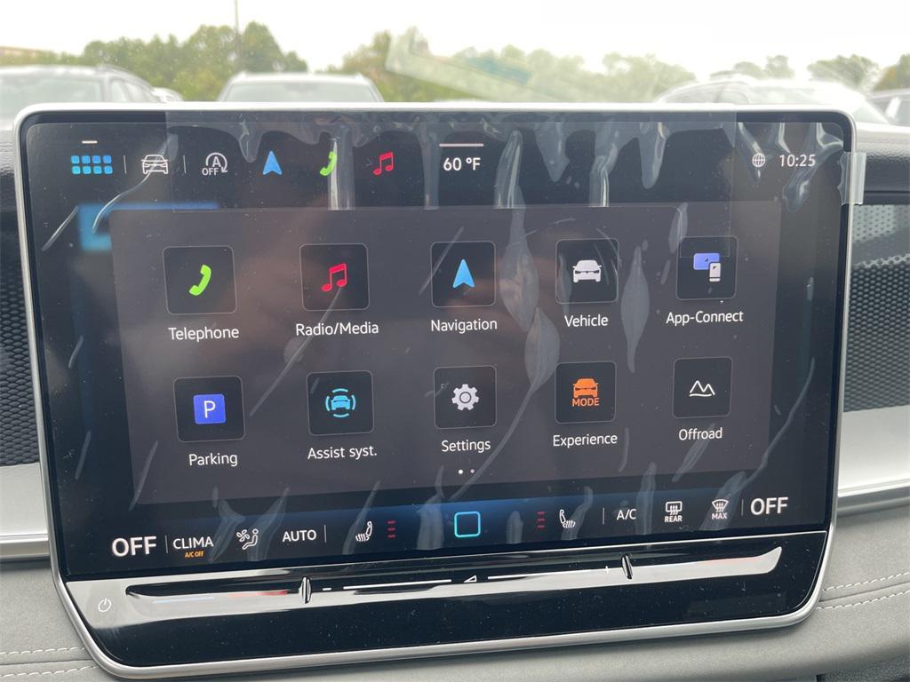 new 2025 Volkswagen Tiguan car, priced at $37,973