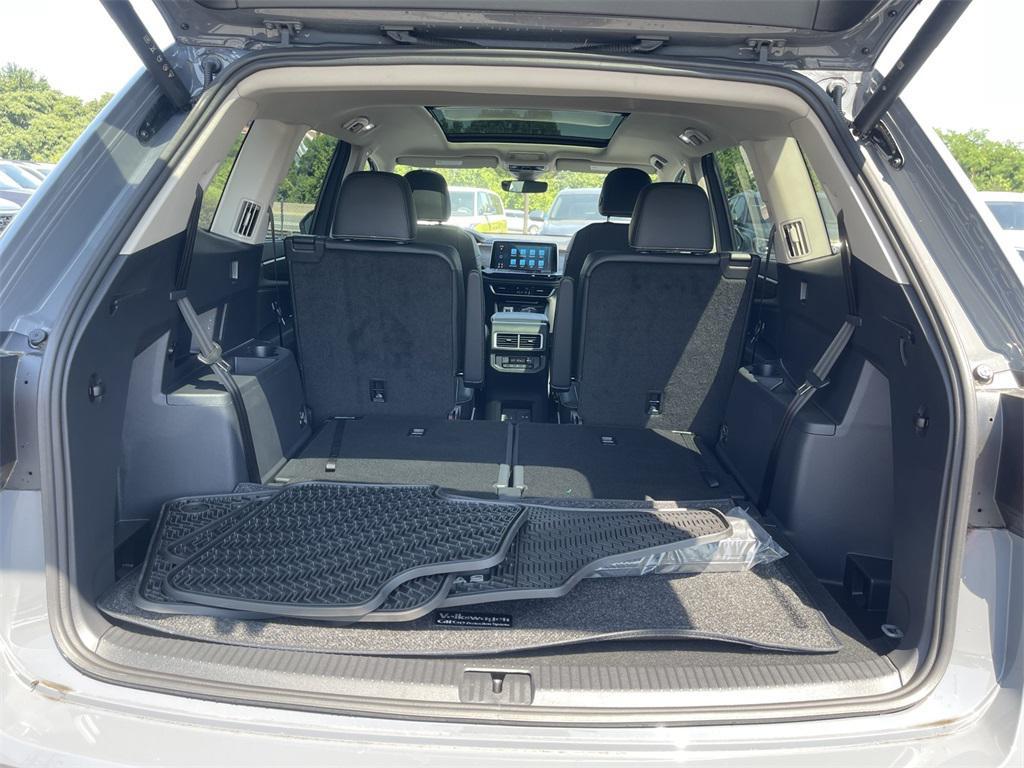 new 2025 Volkswagen Atlas car, priced at $47,616