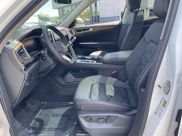new 2025 Volkswagen Atlas car, priced at $46,171