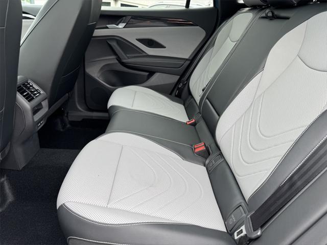 new 2025 Volkswagen Tiguan car, priced at $38,309