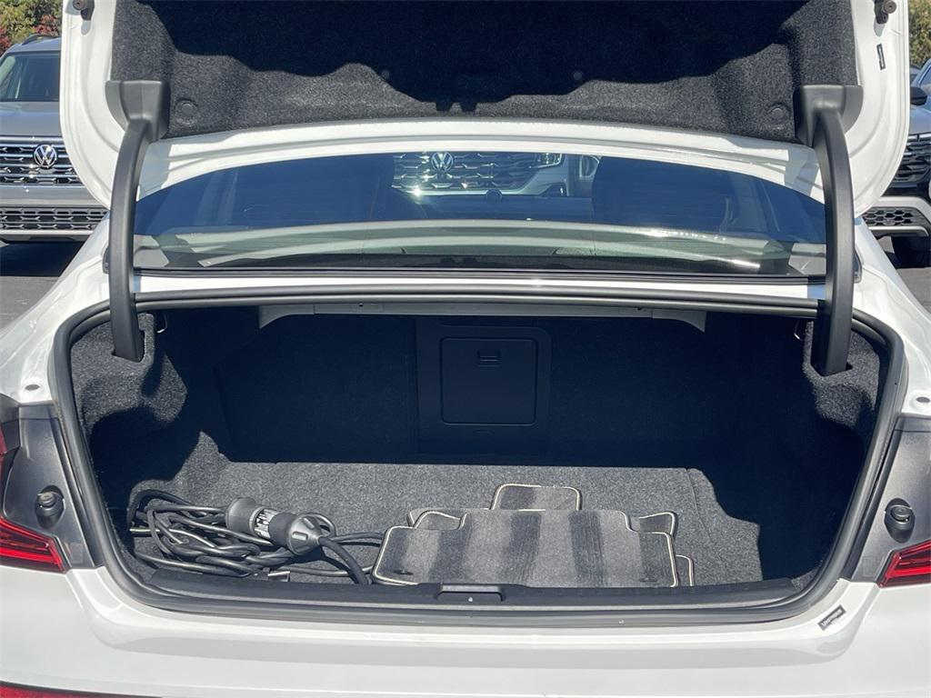 used 2021 Volvo S60 Recharge Plug-In Hybrid car, priced at $39,990