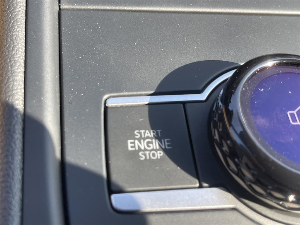 new 2025 Volkswagen Tiguan car, priced at $37,832