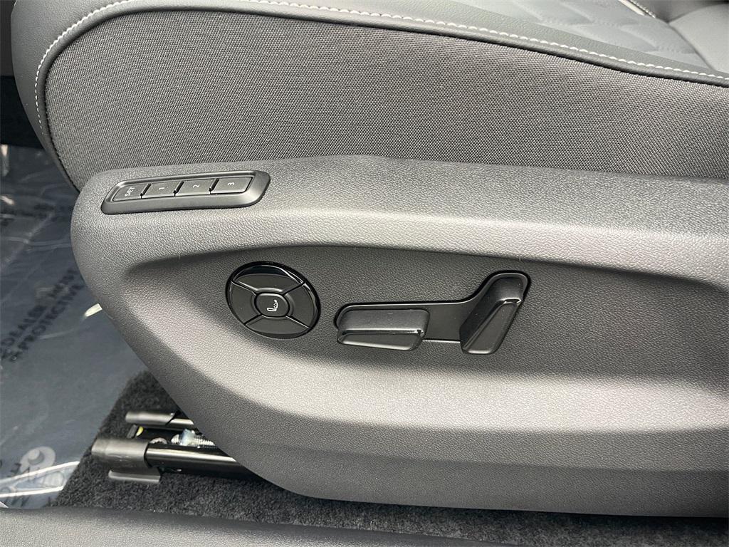 new 2026 Volkswagen Tiguan car, priced at $44,481