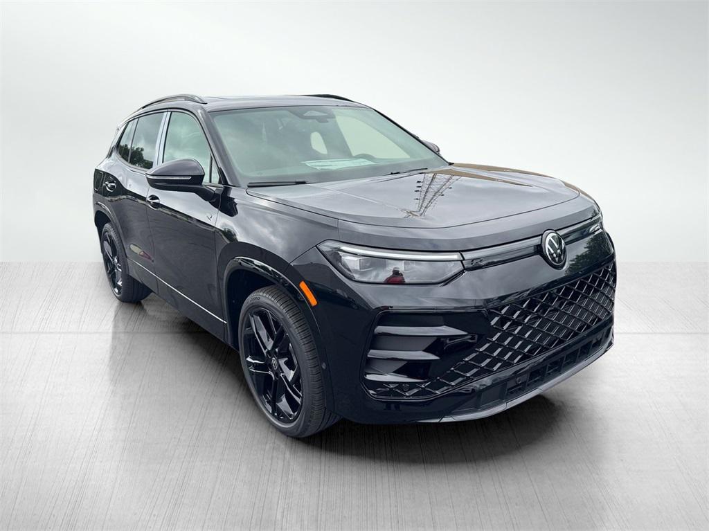 new 2025 Volkswagen Tiguan car, priced at $38,372