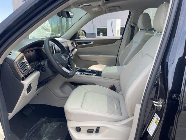 new 2025 Volkswagen Atlas car, priced at $44,323