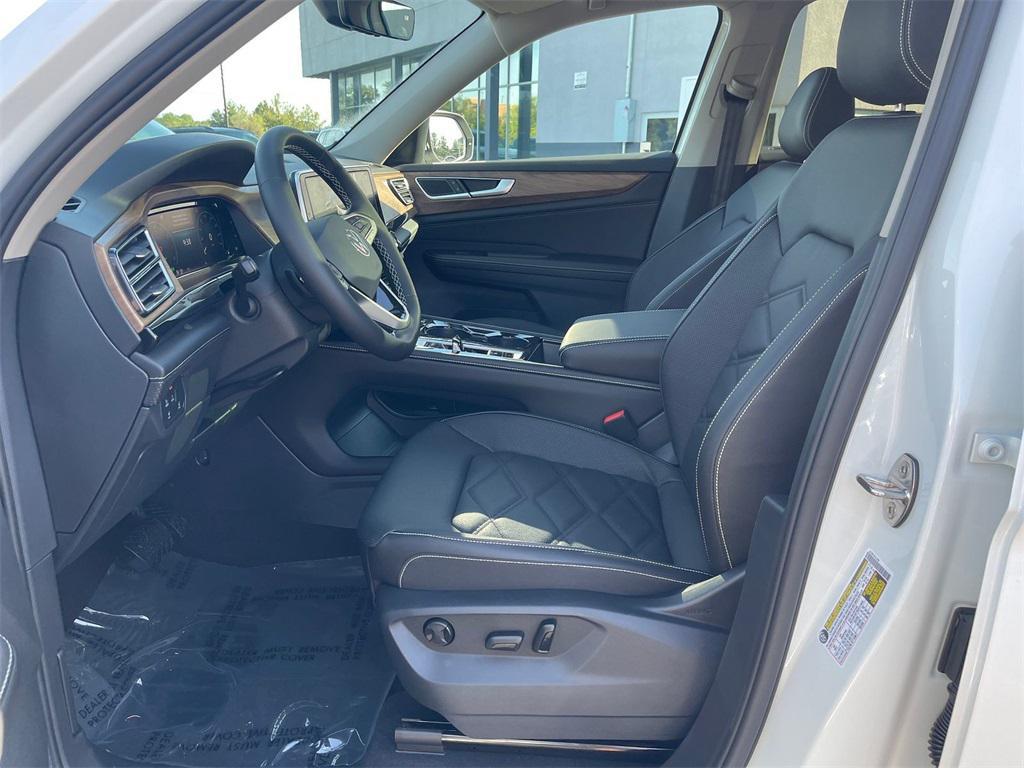 new 2026 Volkswagen Atlas car, priced at $48,010
