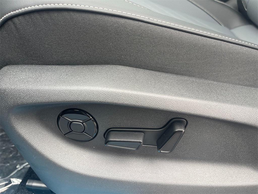 new 2025 Volkswagen Tiguan car, priced at $36,111