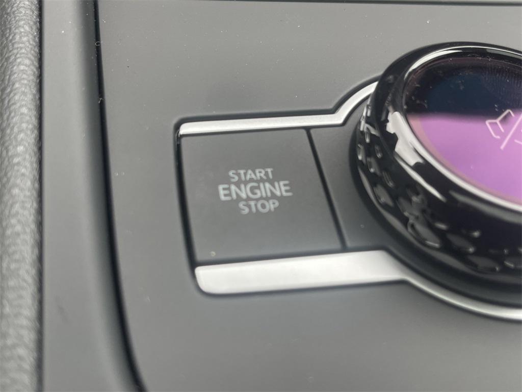 new 2025 Volkswagen Tiguan car, priced at $36,111