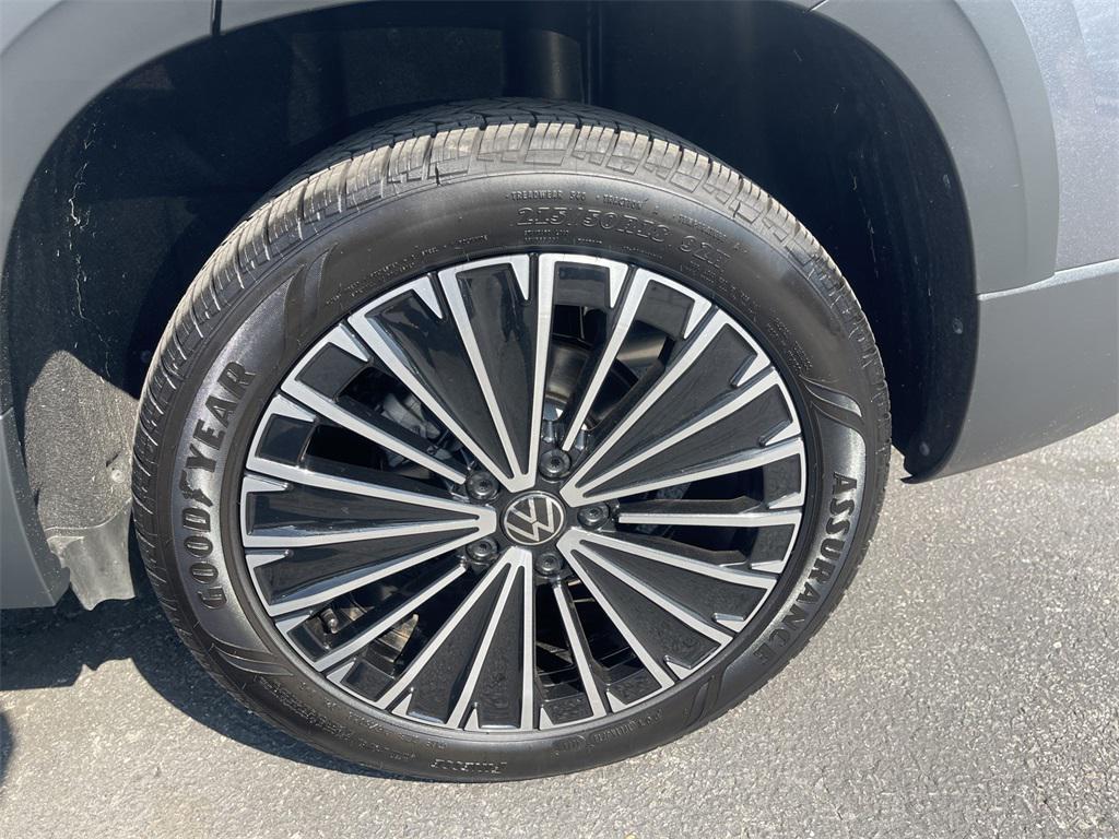 used 2025 Volkswagen Taos car, priced at $25,991