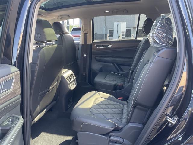 new 2025 Volkswagen Atlas car, priced at $53,509