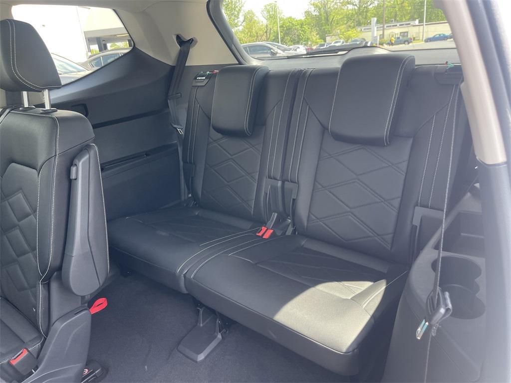 new 2025 Volkswagen Atlas car, priced at $45,516