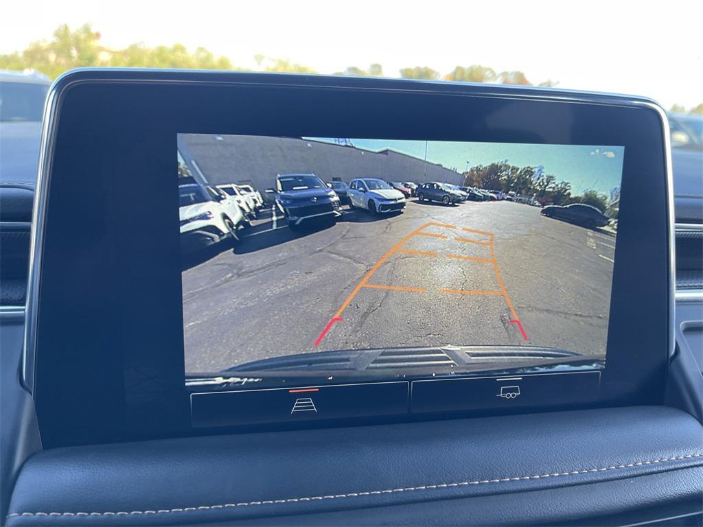 used 2024 GMC Yukon car, priced at $67,990