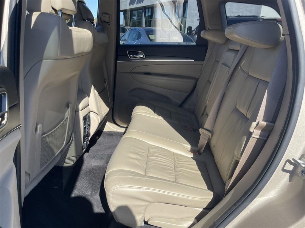 used 2015 Jeep Grand Cherokee car, priced at $12,490