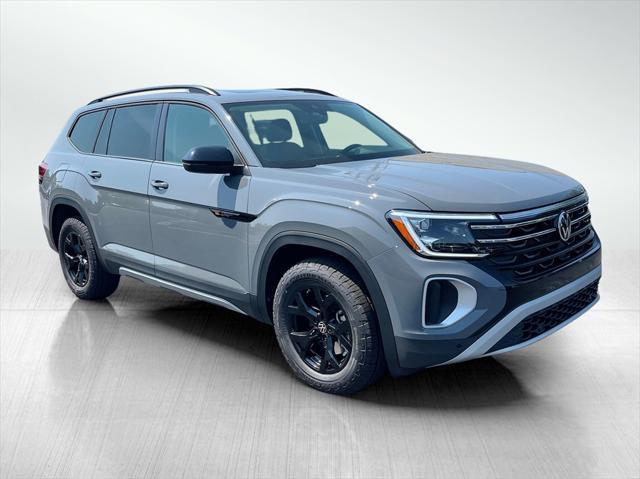 new 2025 Volkswagen Atlas car, priced at $47,014