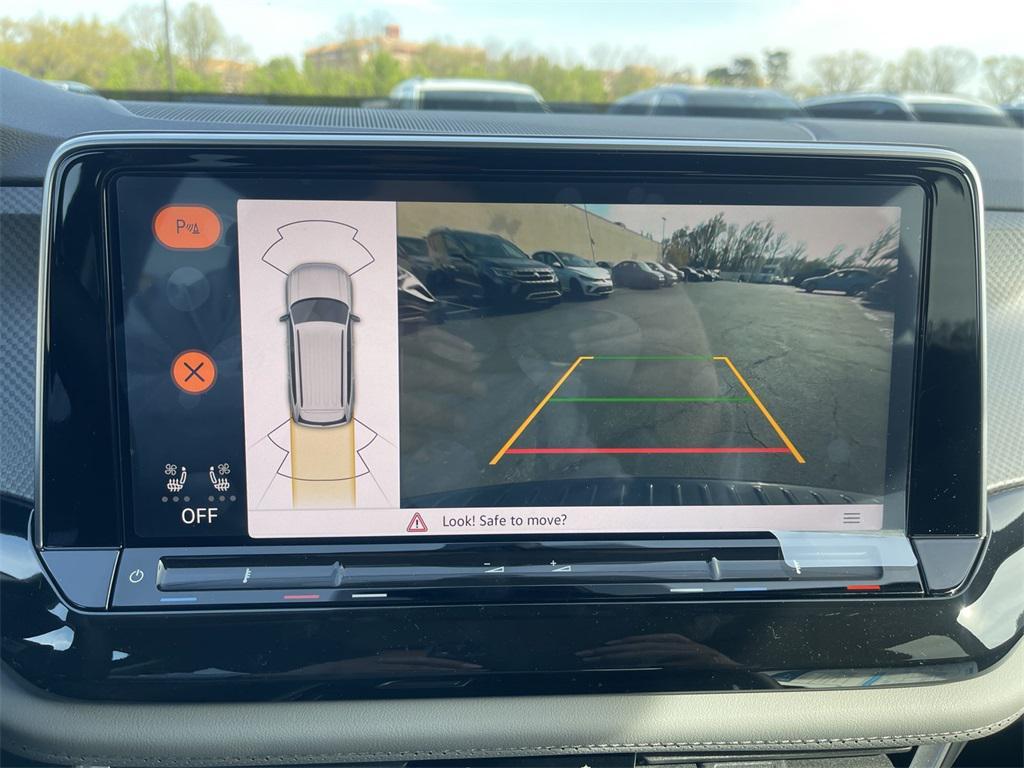 new 2025 Volkswagen Atlas car, priced at $47,249