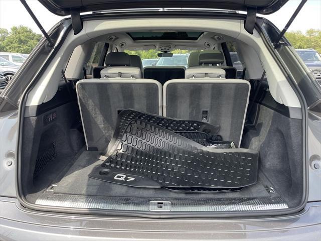 used 2022 Audi Q7 car, priced at $38,994