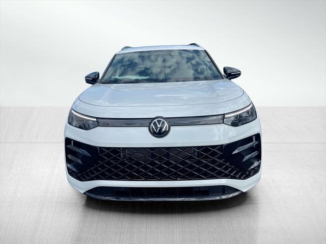 new 2025 Volkswagen Tiguan car, priced at $38,582