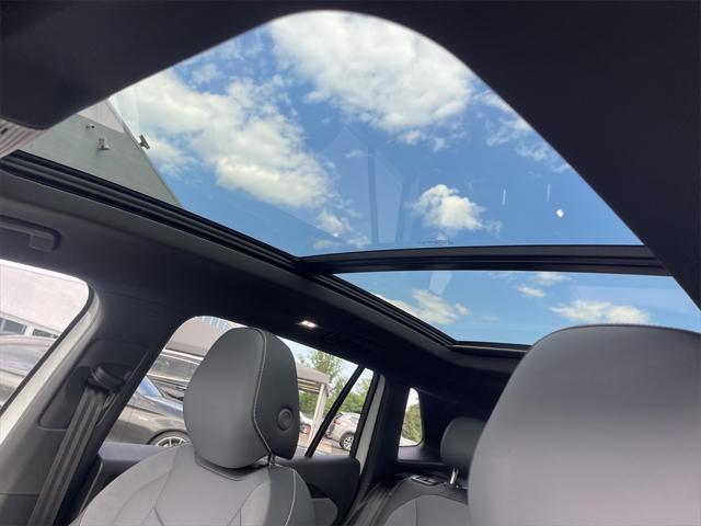 new 2025 Volkswagen Tiguan car, priced at $38,582