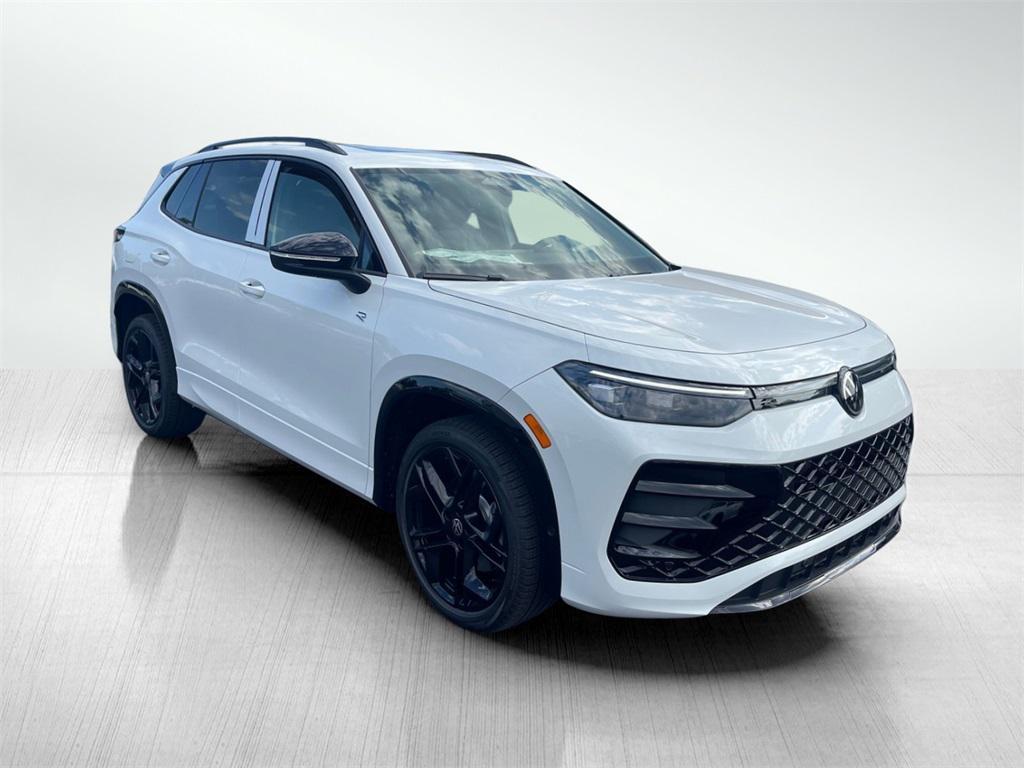 new 2025 Volkswagen Tiguan car, priced at $37,582