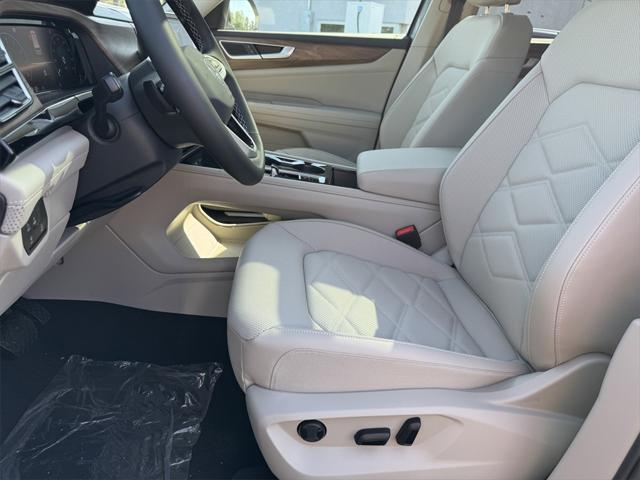 new 2025 Volkswagen Atlas car, priced at $45,418